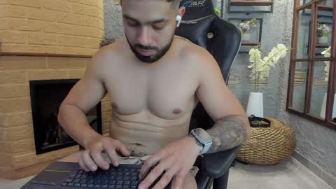 Mike Blare online show from January 2025 10:30:02 PM