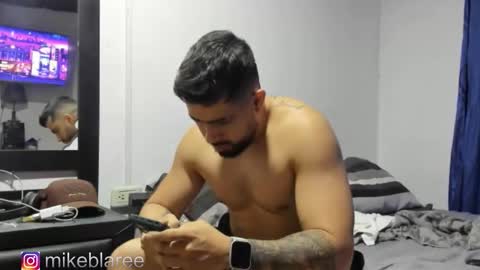 mikeblaree online show from November 2025 04:19:01 PM