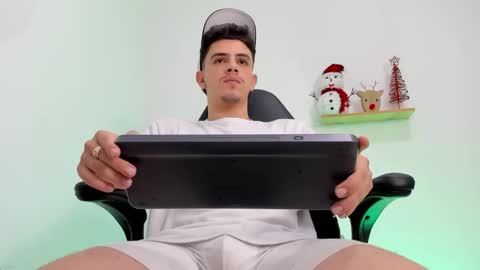 Mike Cooper online show from December 2025 10:58:01 PM