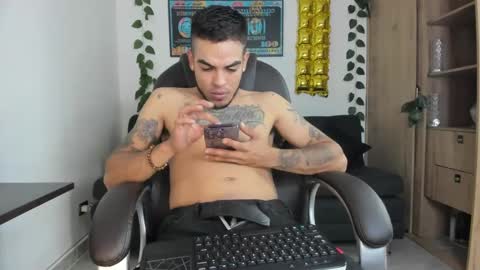 Snapshot of mikee_scooth chatting on December 2024 07:17:01 AM mikee_scooth online show from December 2024 07:17:01 AM