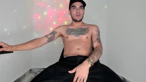 mikee_scooth online show from April 2026 09:50:02 PM