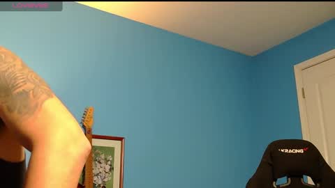 Snapshot of mikehawk1589 chatting on January 2025 06:38:01 AM mikehawk1589 online show from January 2025 06:38:01 AM