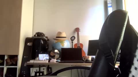 Snapshot of miker1239 chatting on January 2025 01:14:02 PM miker1239 online show from January 2025 01:14:02 PM