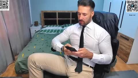 Mike    online show from January 2025 12:06:02 PM