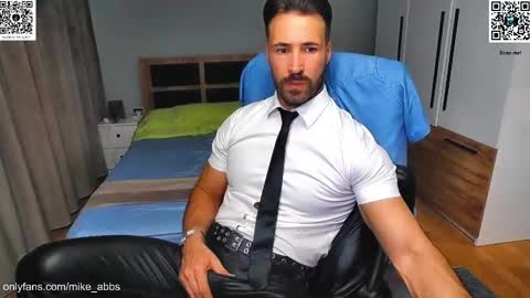 Mike    online show from September 2025 03:16:02 PM