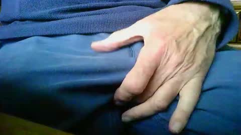 Snapshot of mikeybed chatting on February 2026 09:36:02 AM mikeybed online show from February 2026 09:36:02 AM