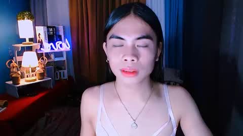 Mikhayla and Zeus online show from January 2025 04:04:01 AM