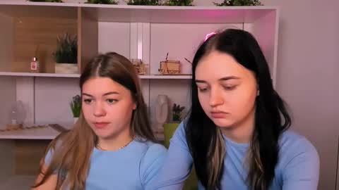 miki_ti online show from October 2025 08:35:01 AM