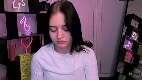 miki_ti online show from November 2025 05:50:01 AM