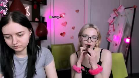 miki_ti online show from February 2026 04:25:01 PM