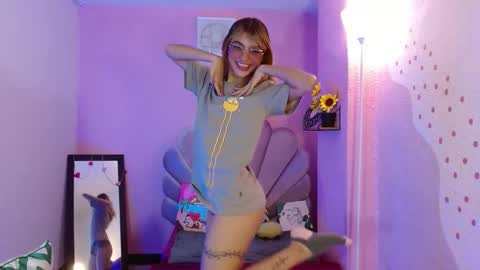 Mikka 3 online show from September 2025 01:47:01 PM