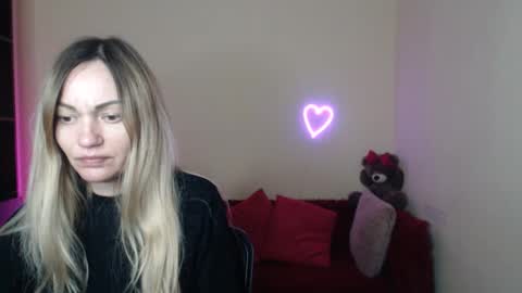 Snapshot of mikkey_mouse8 chatting on February 2026 06:11:02 PM Adalina online show from February 2026 06:11:02 PM