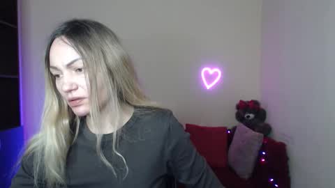 Snapshot of mikkey_mouse8 chatting on February 2026 06:56:02 AM Adalina online show from February 2026 06:56:02 AM