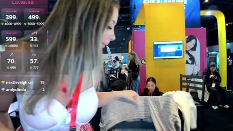 Snapshot of mikmagik chatting on October 2025 10:01:01 PM Mikaylah online show from October 2025 10:01:01 PM