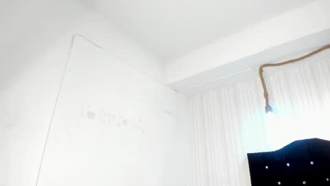   miku katsuragi  online show from September 2025 01:43:01 AM