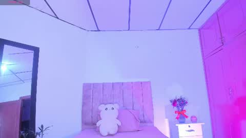 Snapshot of mila_1wood chatting on July 2026 12:53:01 AM mila_1wood online show from July 2026 12:53:01 AM