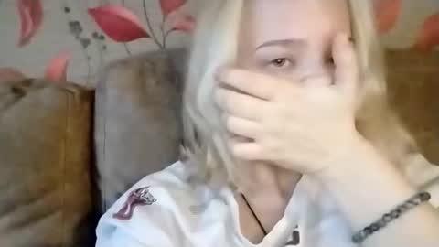 Mila 420 online show from September 2025 01:43:02 PM