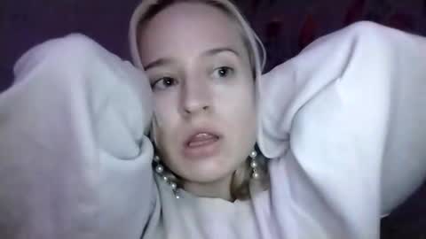 Mila 420 online show from October 2025 04:58:02 PM