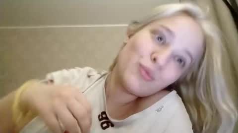 Snapshot of mila_420 chatting on March 2026 10:10:01 PM Mila 420 online show from March 2026 10:10:01 PM