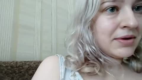Snapshot of mila_420 chatting on June 2026 05:21:02 AM Mila 420 online show from June 2026 05:21:02 AM