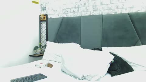 mila_adamss online show from March 2025 01:51:01 PM