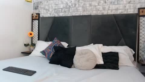 mila_adamss online show from October 2025 09:43:01 AM