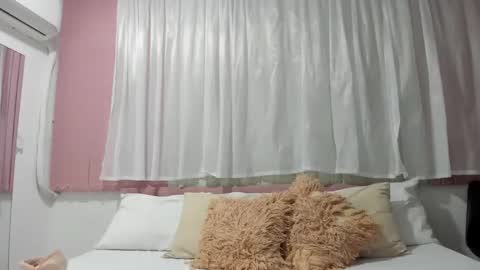 Snapshot of mila_adamss chatting on February 2026 10:32:02 AM mila_adamss online show from February 2026 10:32:02 AM