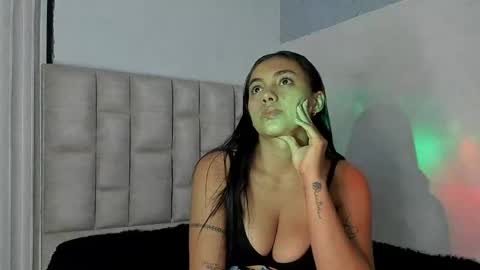 mila  online show from April 2026 10:04:02 AM