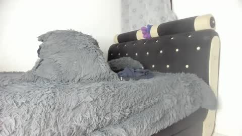 Mila Dash online show from February 2025 04:44:01 AM