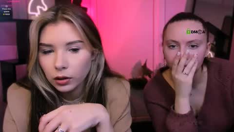 mila_glow online show from November 2025 07:18:01 PM