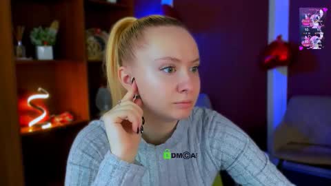 mila_glow online show from February 2026 12:22:02 PM