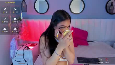 mila_hank online show from November 2025 12:27:01 PM