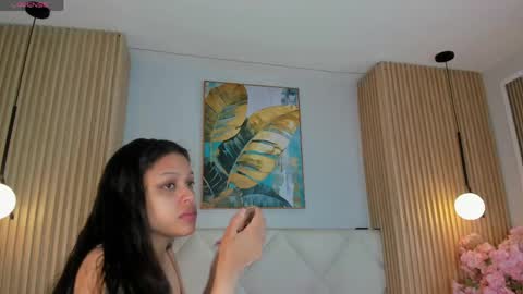 Snapshot of mila_hank chatting on May 2026 12:20:01 PM mila_hank online show from May 2026 12:20:01 PM