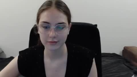 mila_keyy online show from January 2026 09:20:02 PM