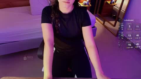 Snapshot of mila_kiitty chatting on April 2026 11:13:02 AM Milena online show from April 2026 11:13:02 AM