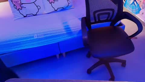 Snapshot of mila_kiitty chatting on April 2026 10:47:02 AM Milena online show from April 2026 10:47:02 AM