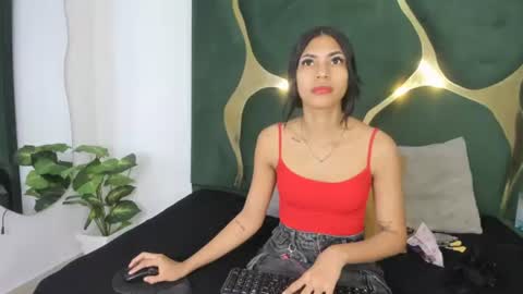 mila_petiteasm online show from June 2026 12:38:02 PM