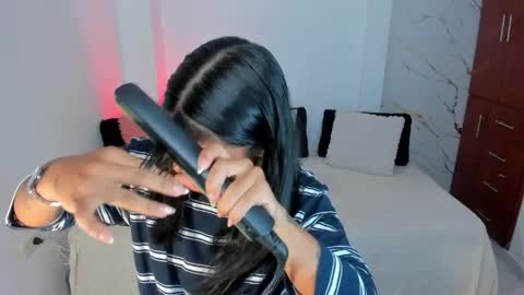 Snapshot of mila_rose1 chatting on June 2026 03:57:01 AM martina online show from June 2026 03:57:01 AM