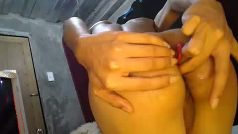 Snapshot of mila_seductressxx chatting on June 2026 01:21:02 AM mila_seductressxx online show from June 2026 01:21:02 AM