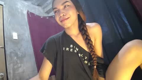 Snapshot of mila_seductressxx chatting on June 2026 12:46:02 AM mila_seductressxx online show from June 2026 12:46:02 AM