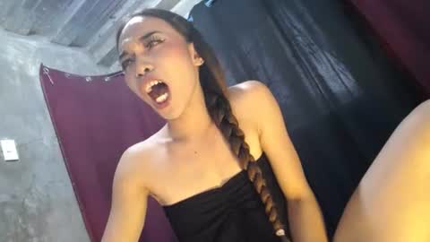 Snapshot of mila_seductressxx chatting on June 2026 01:21:01 AM mila_seductressxx online show from June 2026 01:21:01 AM