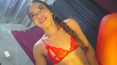 Snapshot of mila_seductressxx chatting on June 2026 01:39:01 AM mila_seductressxx online show from June 2026 01:39:01 AM
