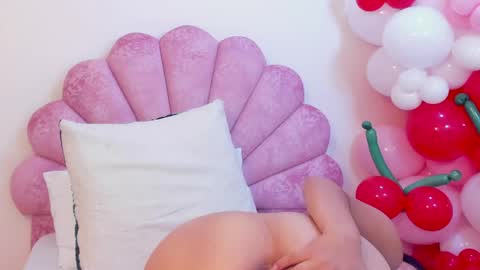 mila online show from April 2026 07:07:02 PM