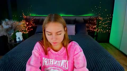 Milla online show from November 2025 07:11:02 AM