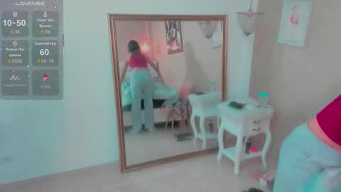 miladiosa online show from September 2025 11:35:01 AM