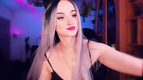 MiladyJolie online show from February 2025 02:29:02 AM