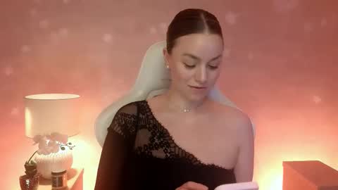 Mila Fleur online show from February 2026 03:21:01 PM