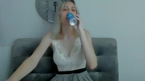 MilaGlow online show from June 2026 01:22:01 PM