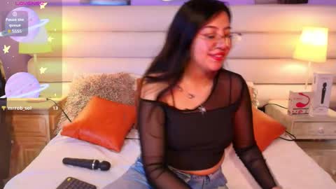 Snapshot of milan_sweetie chatting on June 2026 10:03:02 PM milan_sweetie online show from June 2026 10:03:02 PM
