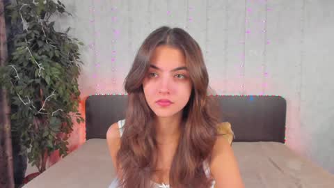 Snapshot of milana_crystal_ chatting on December 2024 08:09:02 AM Milana online show from December 2024 08:09:02 AM